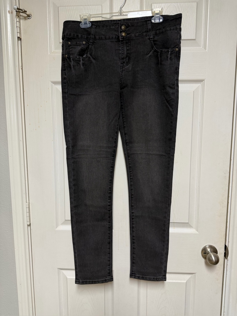 Woman’s size 11/12 jeans by sensation nwot